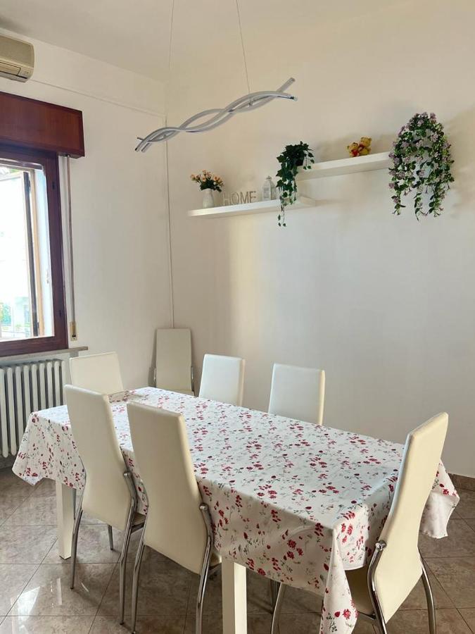 Appartamento Betti, San Giuliano Mare Rimini Esterno foto